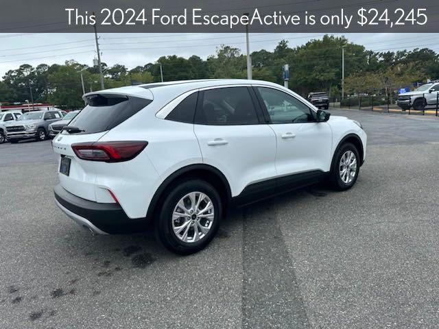 new 2024 Ford Escape car, priced at $24,245