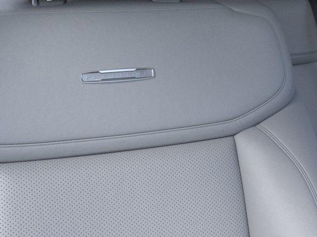 new 2025 Ford Expedition car, priced at $80,030