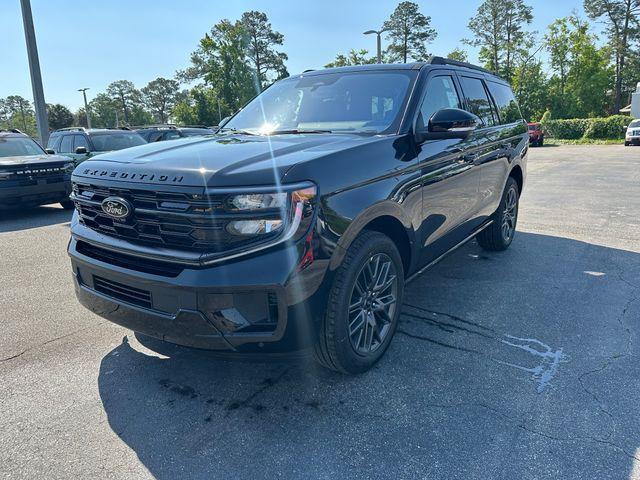 new 2025 Ford Expedition car, priced at $82,970
