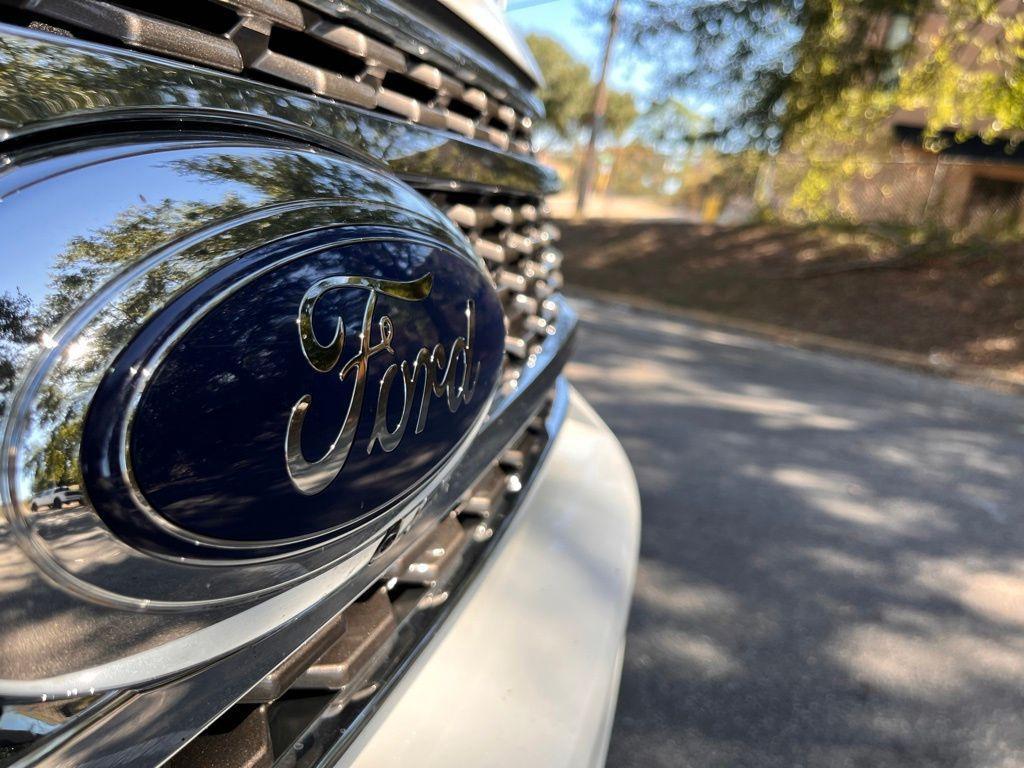 used 2021 Ford Expedition car, priced at $40,549