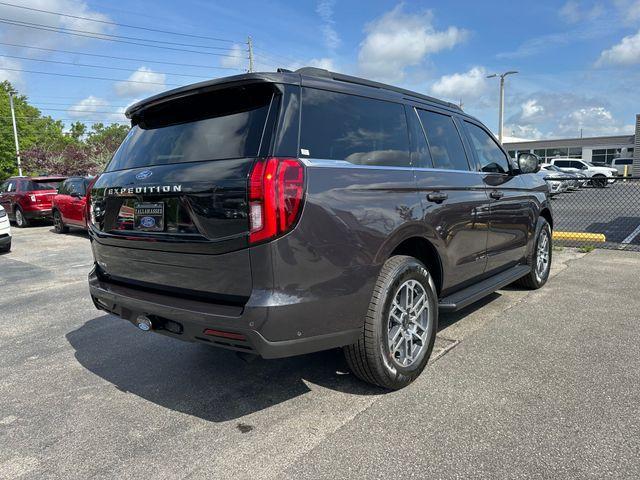 new 2025 Ford Expedition car, priced at $69,165