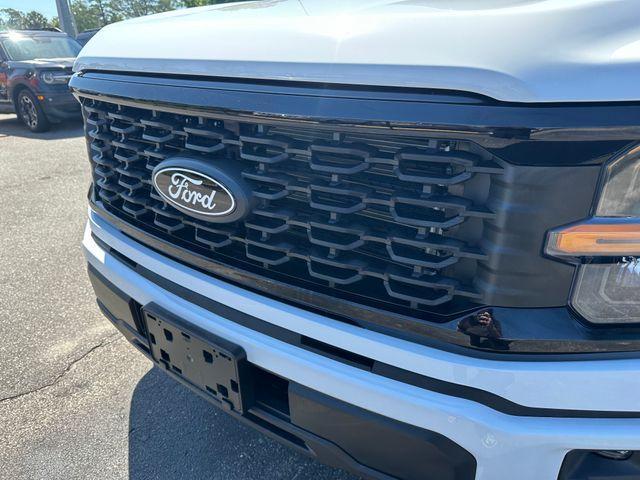 new 2025 Ford F-150 car, priced at $50,195