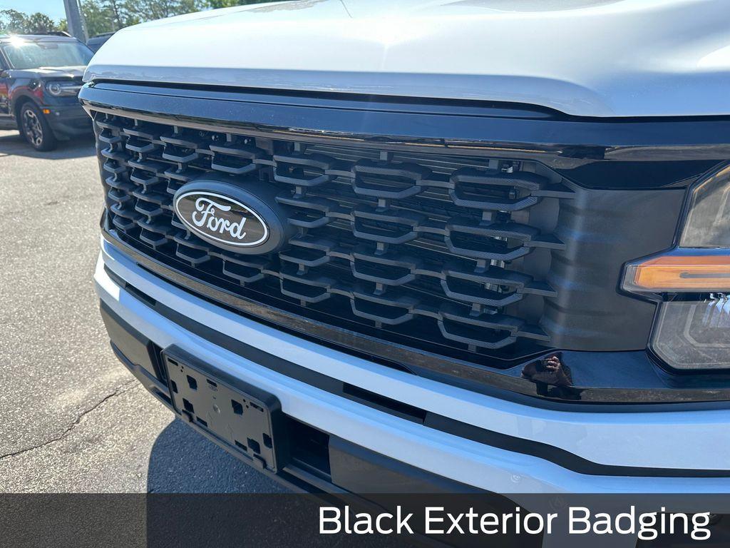 new 2025 Ford F-150 car, priced at $42,152