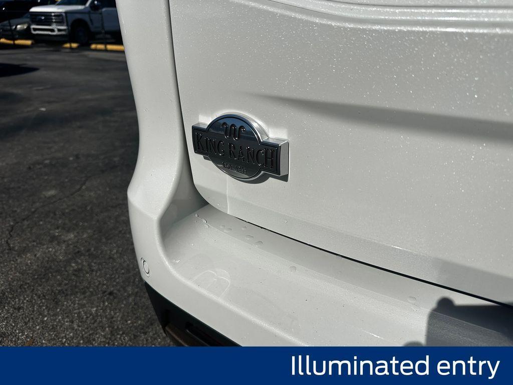 new 2025 Ford Expedition car, priced at $86,815