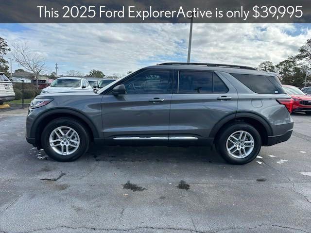 new 2025 Ford Explorer car, priced at $39,995