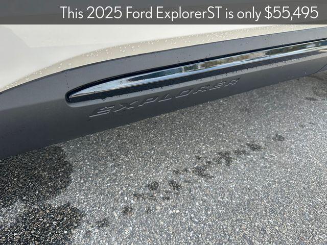 new 2025 Ford Explorer car, priced at $55,495