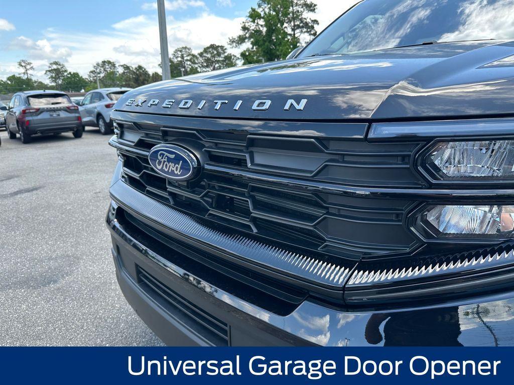 new 2025 Ford Expedition car, priced at $66,926