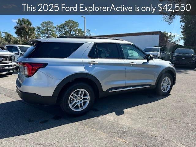 new 2025 Ford Explorer car, priced at $42,550