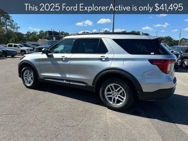 new 2025 Ford Explorer car, priced at $40,245