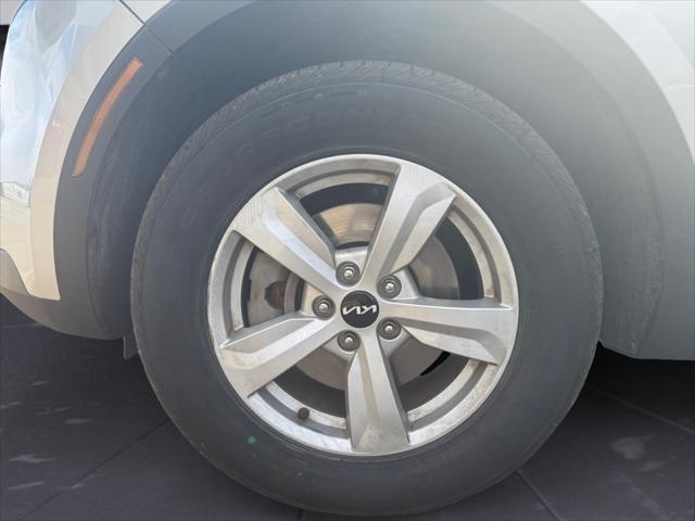 used 2022 Kia Sorento car, priced at $23,495