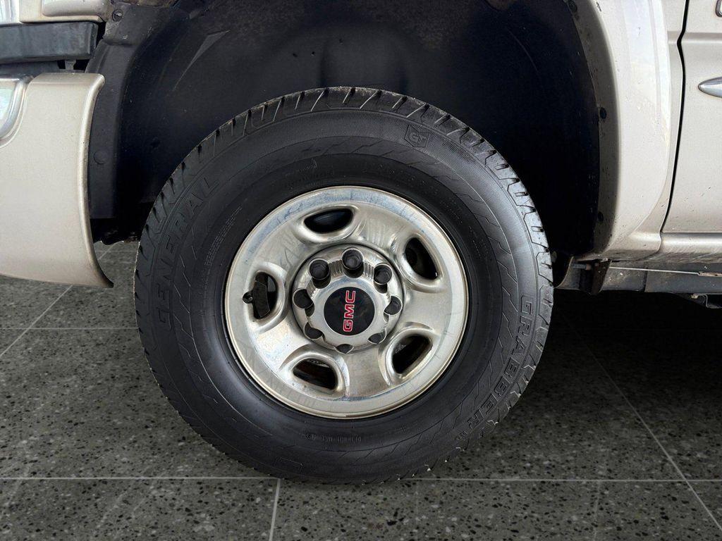 used 2004 GMC Sierra 2500 car, priced at $10,495