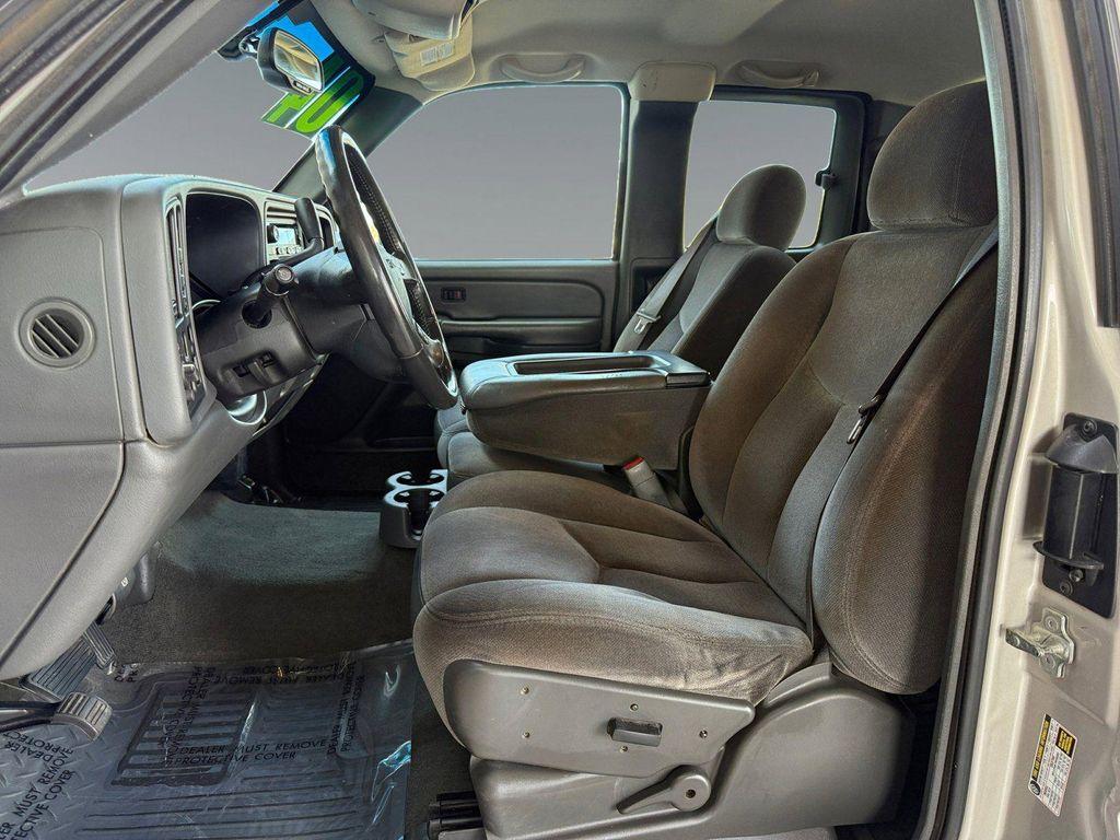 used 2004 GMC Sierra 2500 car, priced at $10,495
