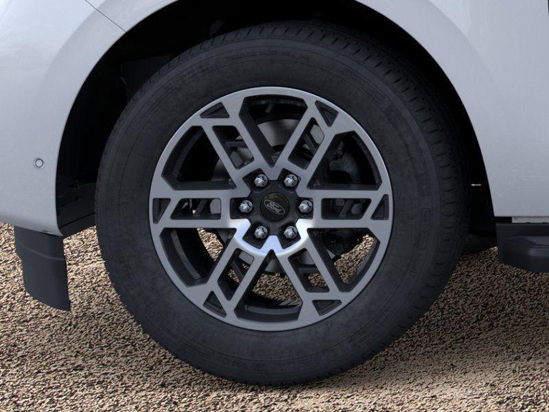 new 2025 Ford Expedition car, priced at $69,505