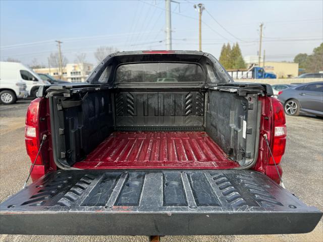 used 2007 Chevrolet Avalanche car, priced at $7,999