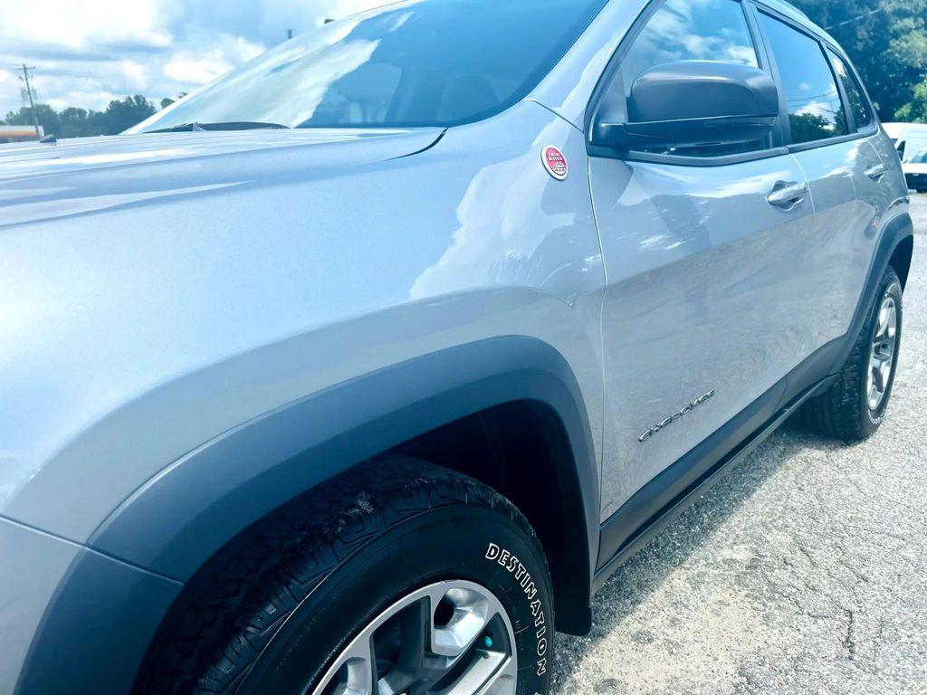 used 2019 Jeep Cherokee car, priced at $16,499