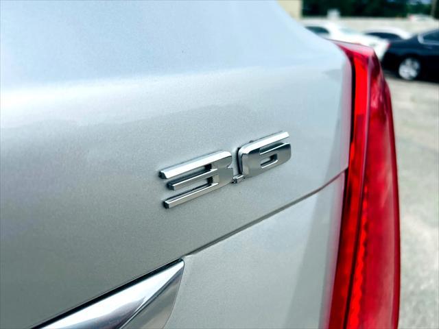 used 2017 Cadillac XT5 car, priced at $14,499