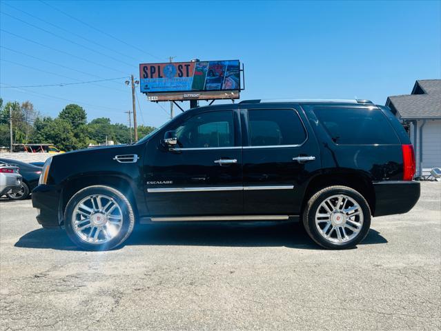 used 2014 Cadillac Escalade car, priced at $20,995