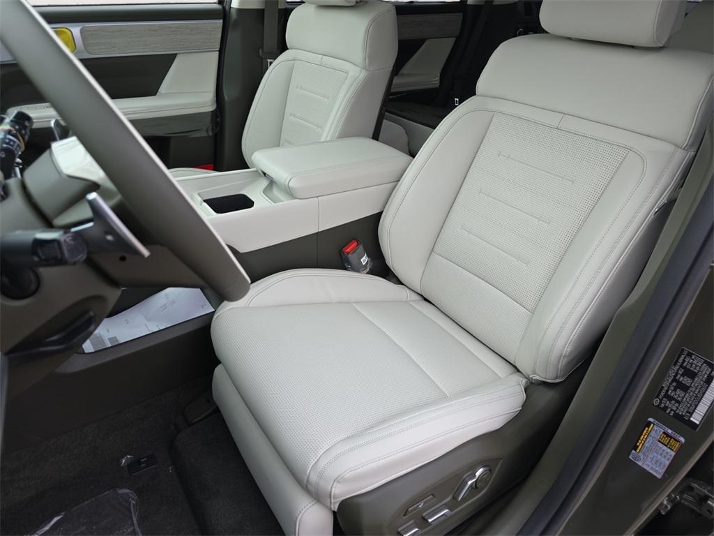 new 2025 Hyundai Santa Fe car, priced at $46,921