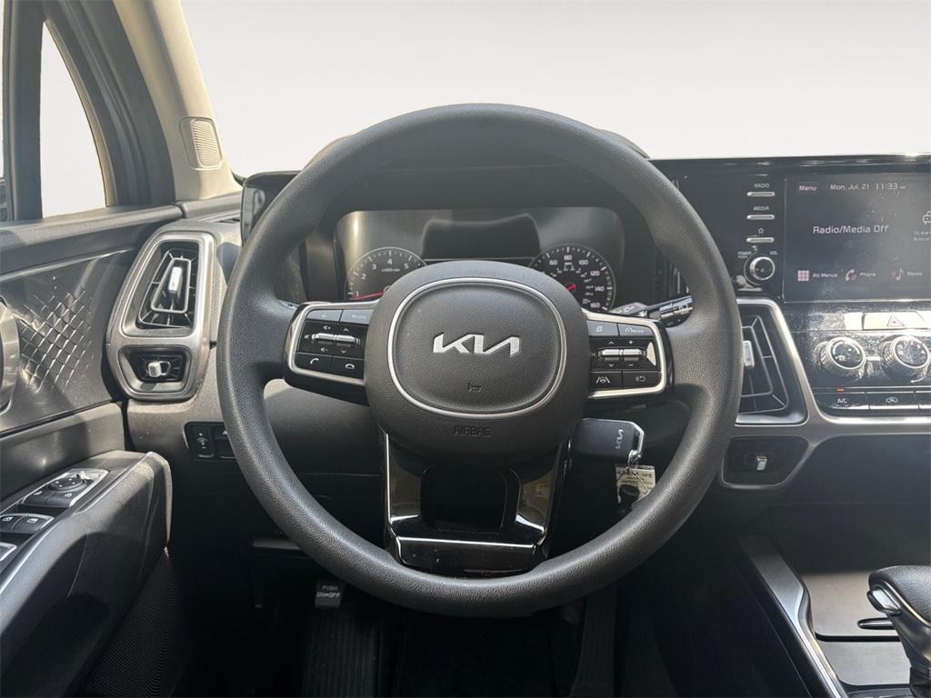 used 2023 Kia Sorento car, priced at $23,677