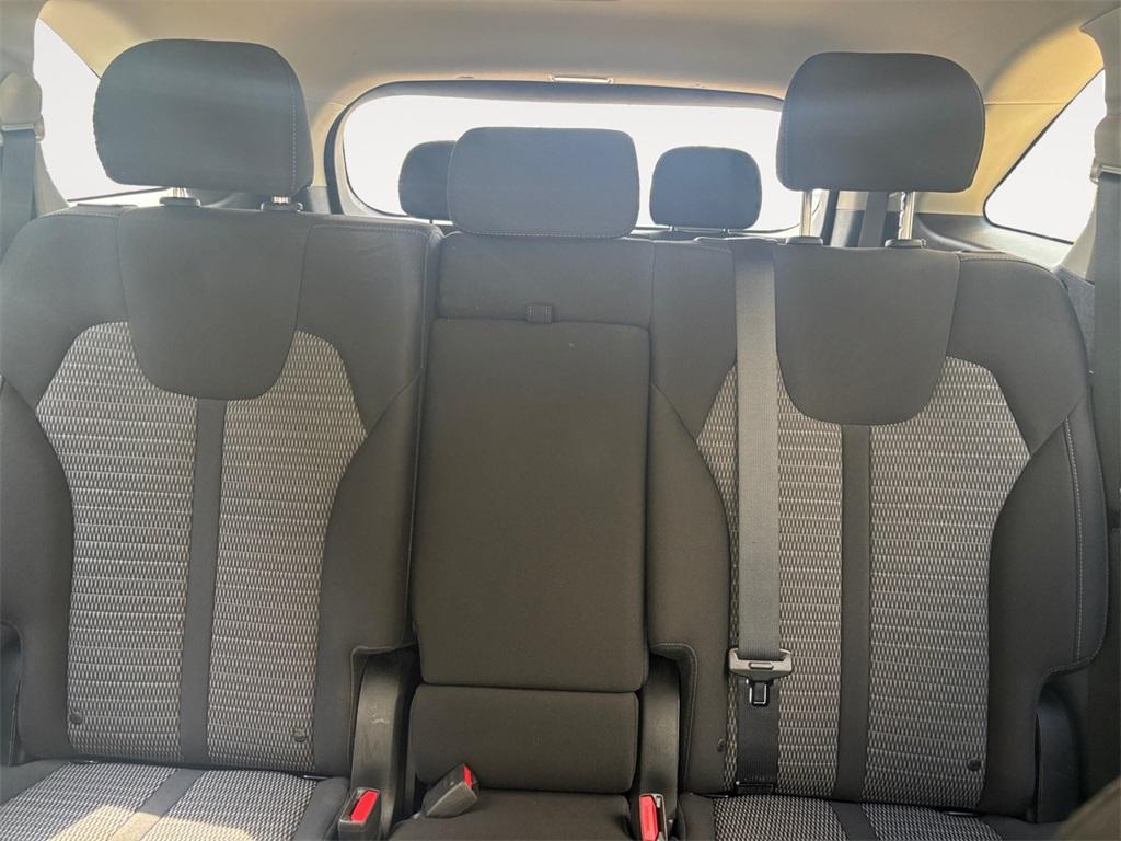 used 2023 Kia Sorento car, priced at $23,677