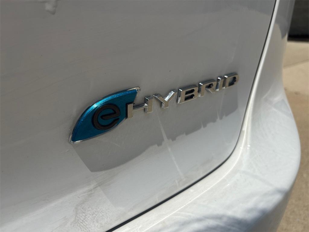 used 2022 Chrysler Pacifica Hybrid car, priced at $27,733