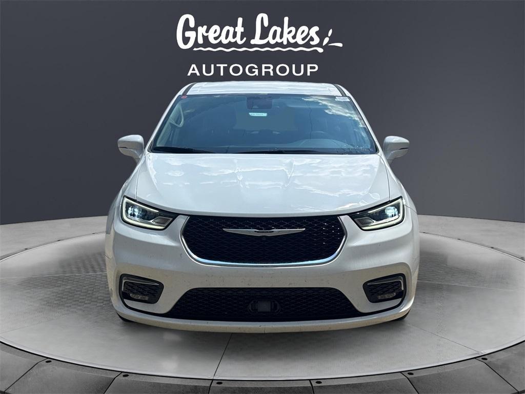 used 2022 Chrysler Pacifica Hybrid car, priced at $27,733