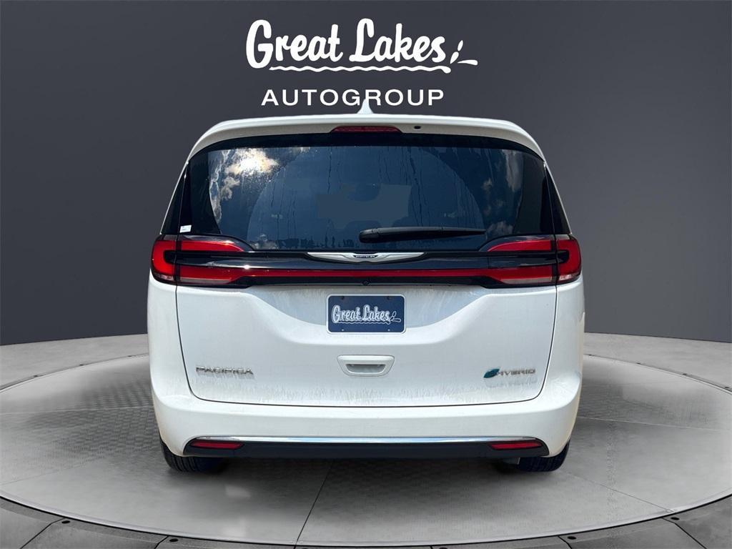 used 2022 Chrysler Pacifica Hybrid car, priced at $27,733