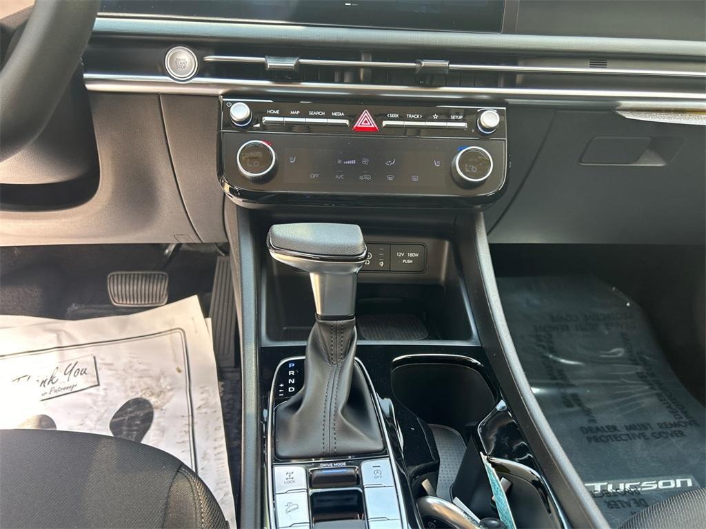 new 2025 Hyundai Tucson car, priced at $31,098