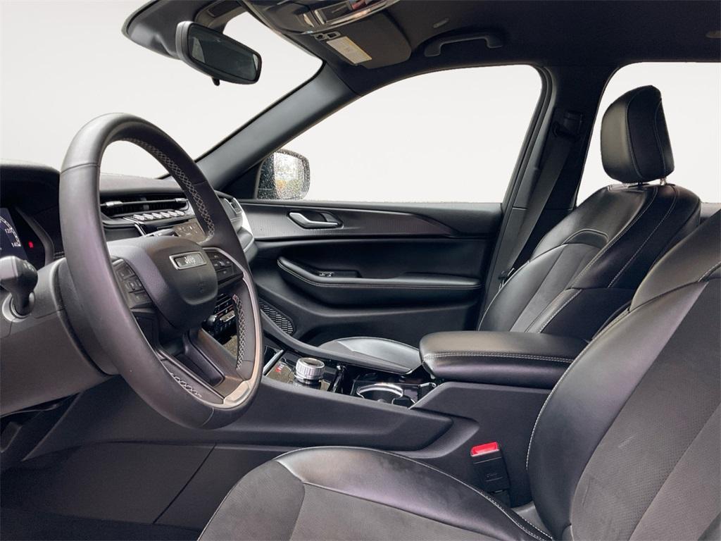 used 2023 Jeep Grand Cherokee car, priced at $27,433
