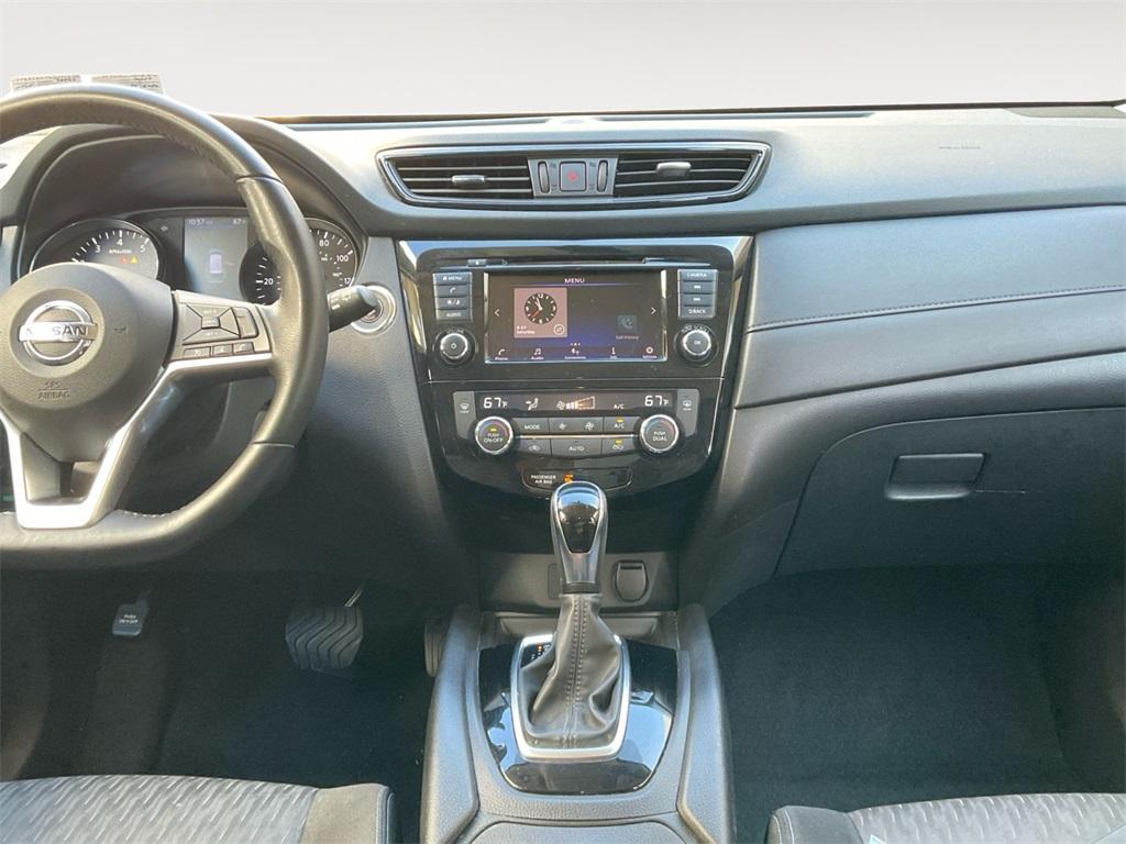 used 2018 Nissan Rogue car, priced at $14,677