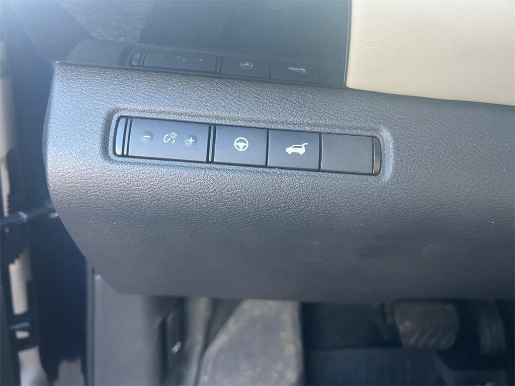 used 2022 Nissan Pathfinder car, priced at $24,233