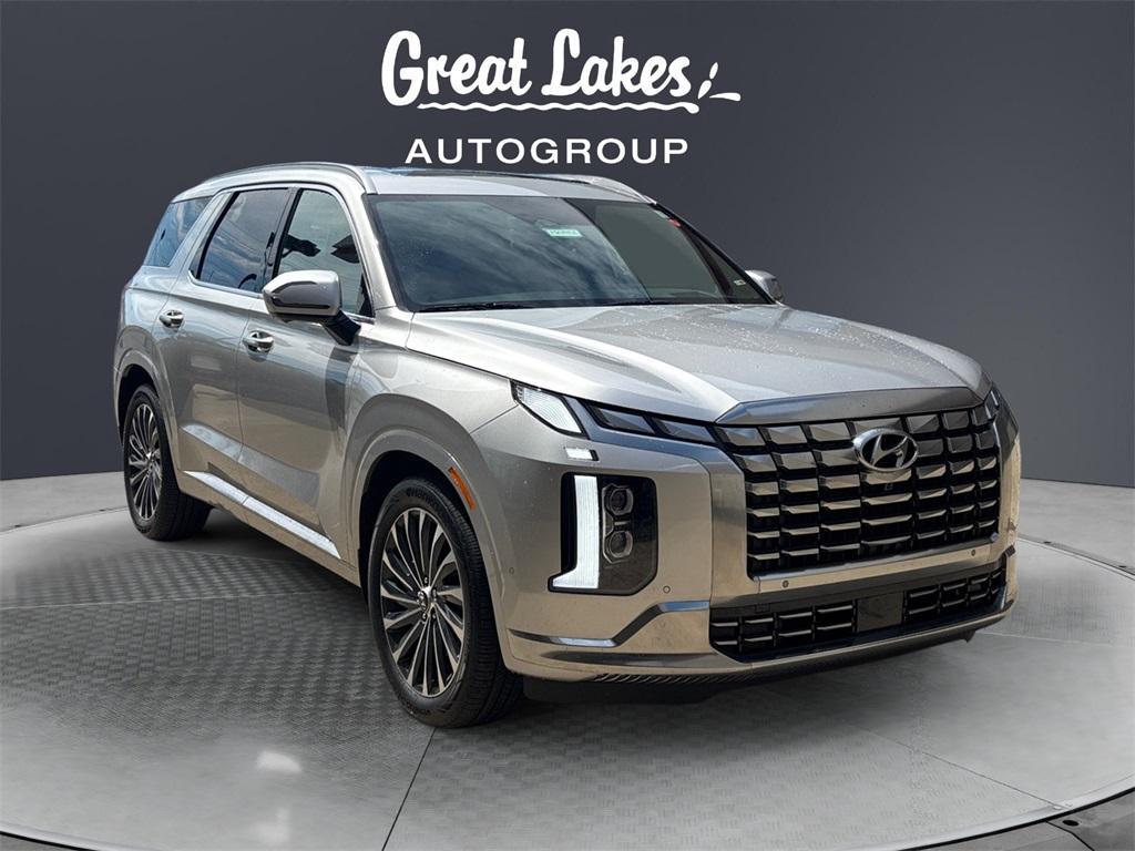used 2025 Hyundai Palisade car, priced at $45,877