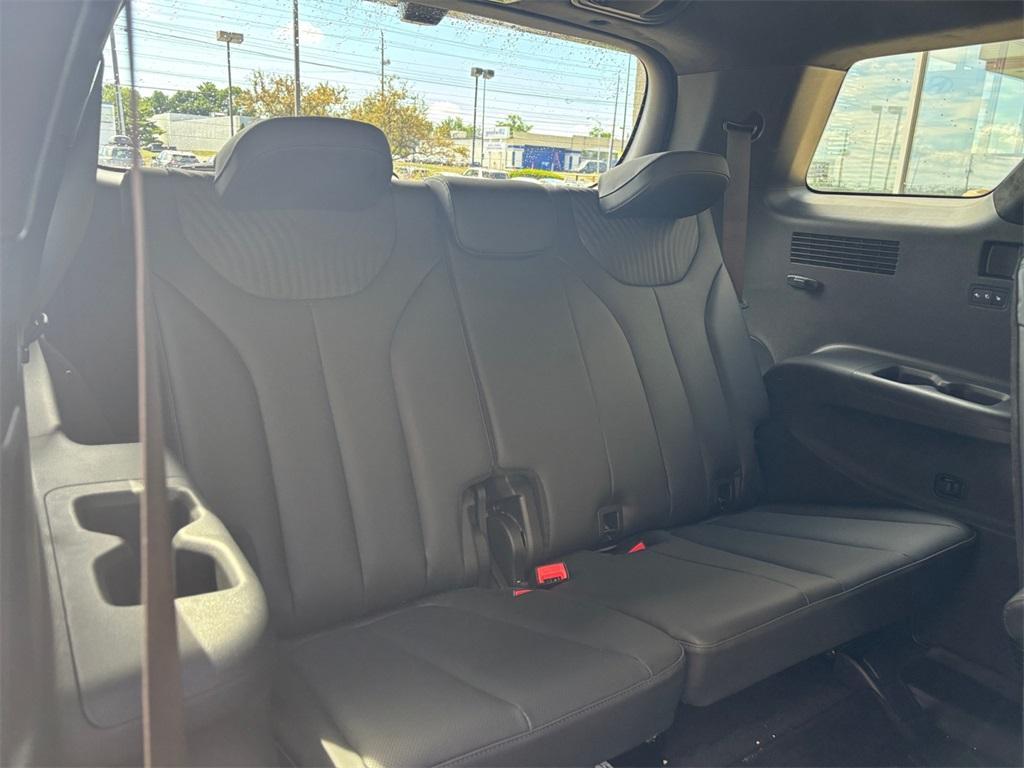 used 2025 Hyundai Palisade car, priced at $45,877