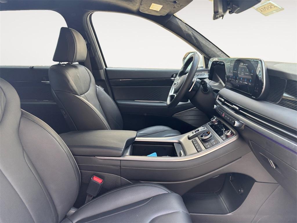 used 2025 Hyundai Palisade car, priced at $45,877