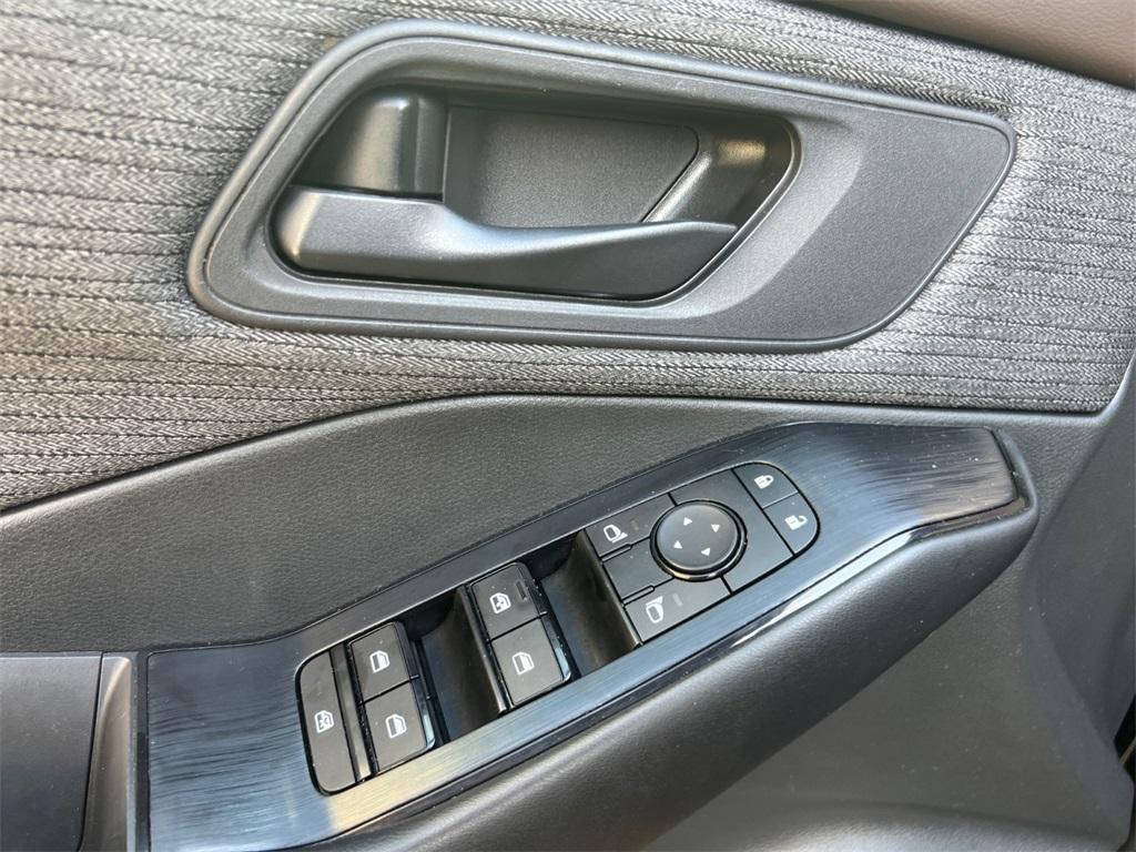 used 2023 Nissan Rogue car, priced at $19,333