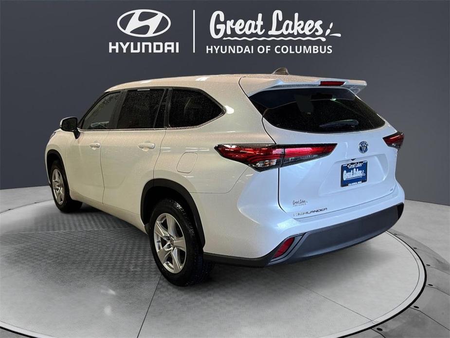 used 2023 Toyota Highlander Hybrid car, priced at $33,177