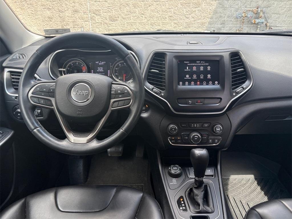 used 2020 Jeep Cherokee car, priced at $15,977