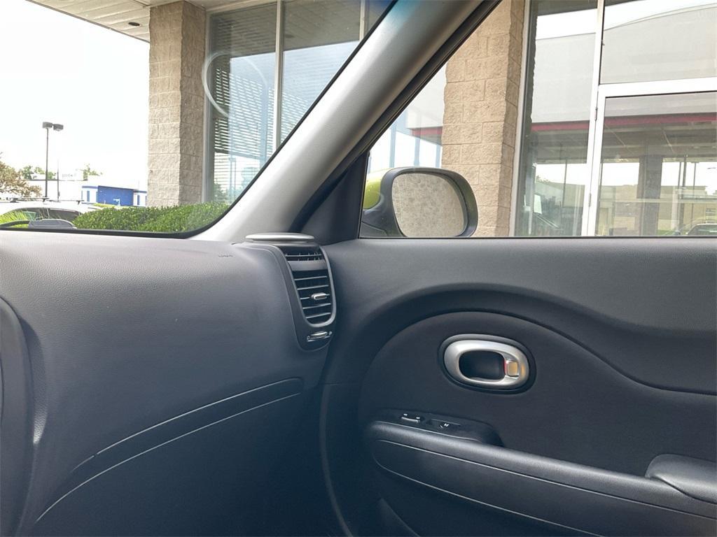 used 2016 Kia Soul car, priced at $9,977