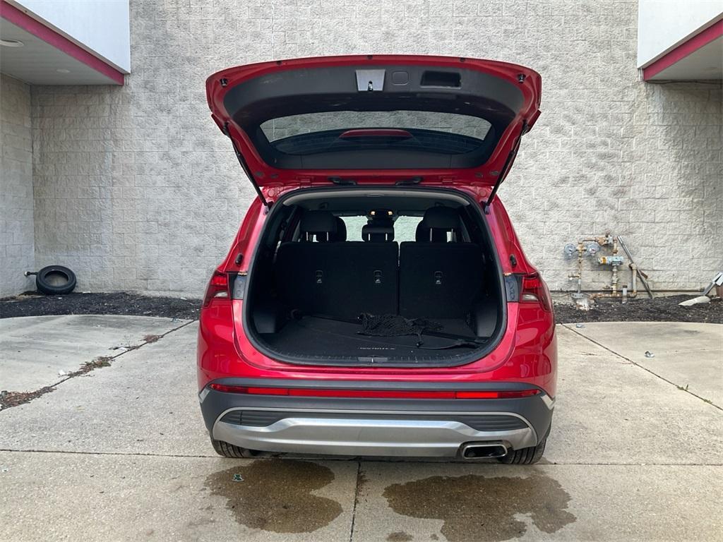 used 2022 Hyundai Santa Fe car, priced at $19,977