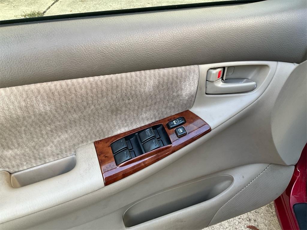 used 2006 Toyota Corolla car, priced at $3,333
