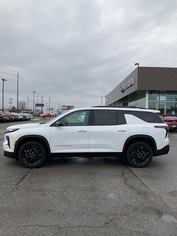 used 2024 Chevrolet Traverse car, priced at $42,233