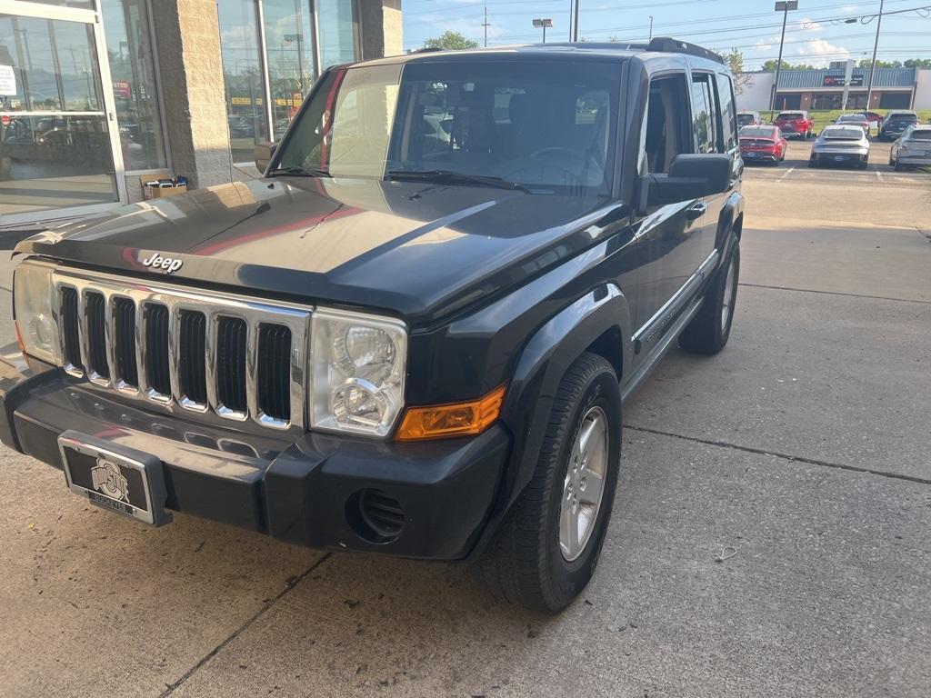 used 2007 Jeep Commander car, priced at $3,533