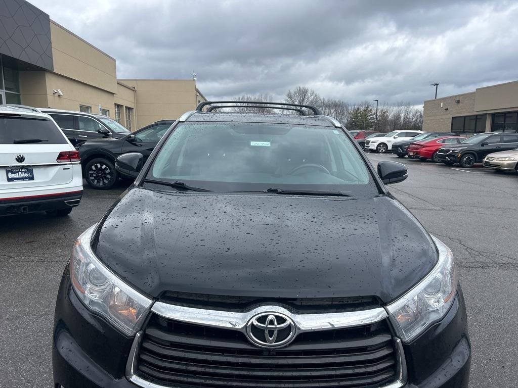 used 2015 Toyota Highlander car, priced at $19,555