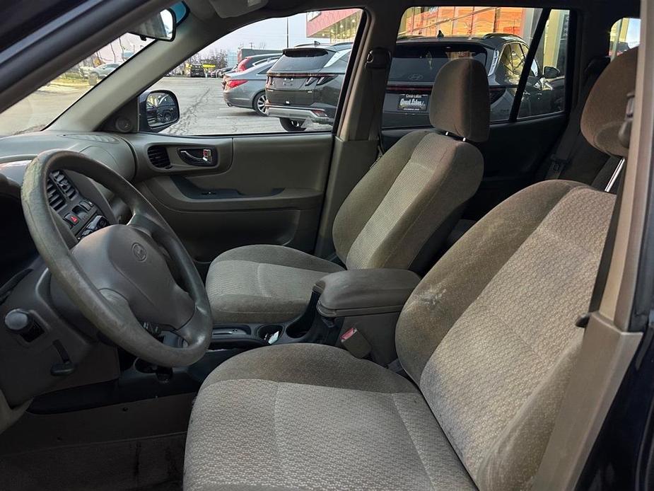 used 2004 Hyundai Santa Fe car, priced at $3,777