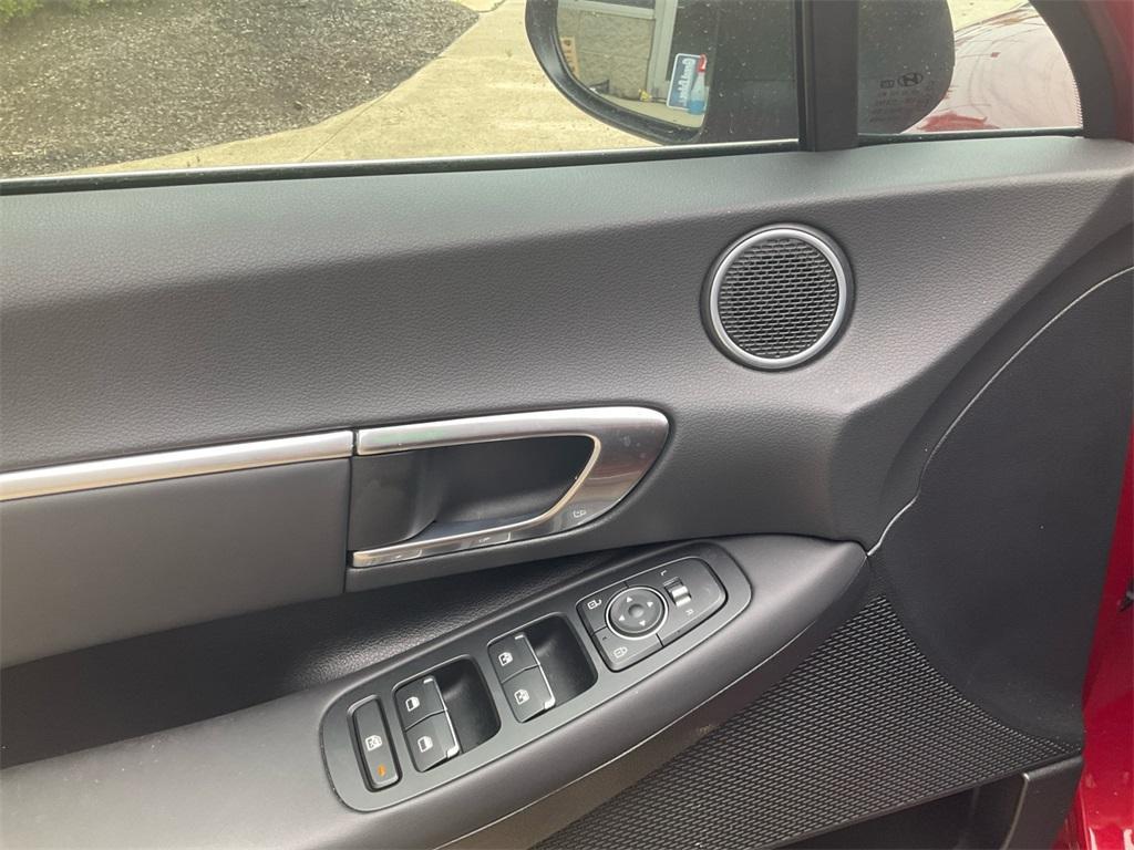 used 2023 Hyundai Sonata car, priced at $22,877
