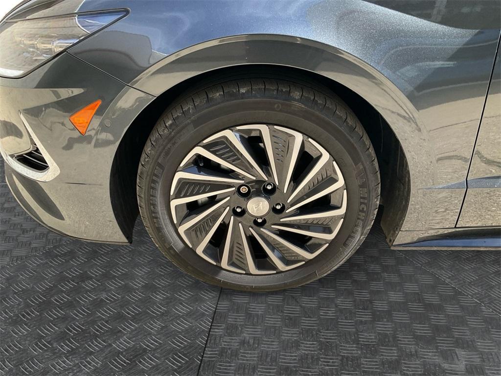 used 2023 Hyundai Sonata Hybrid car, priced at $25,533