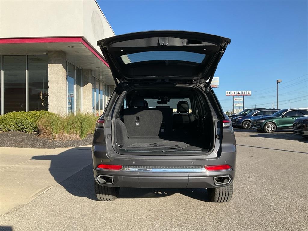 used 2024 Jeep Grand Cherokee car, priced at $41,333