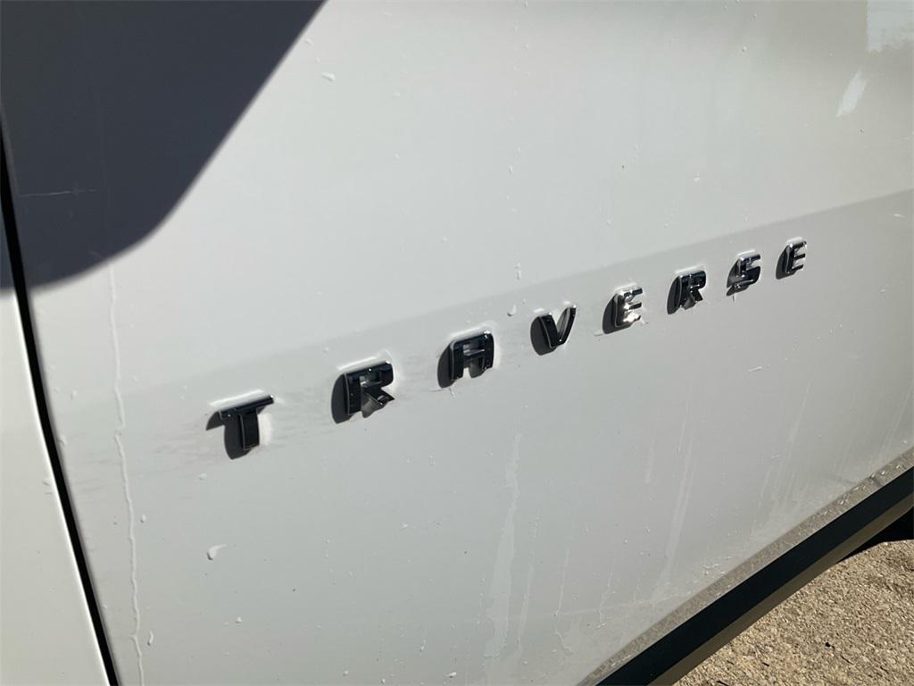 used 2022 Chevrolet Traverse car, priced at $22,933