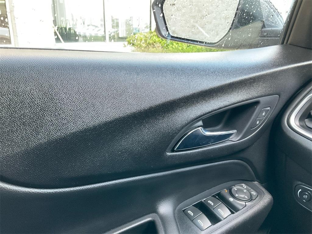 used 2020 Chevrolet Equinox car, priced at $18,977