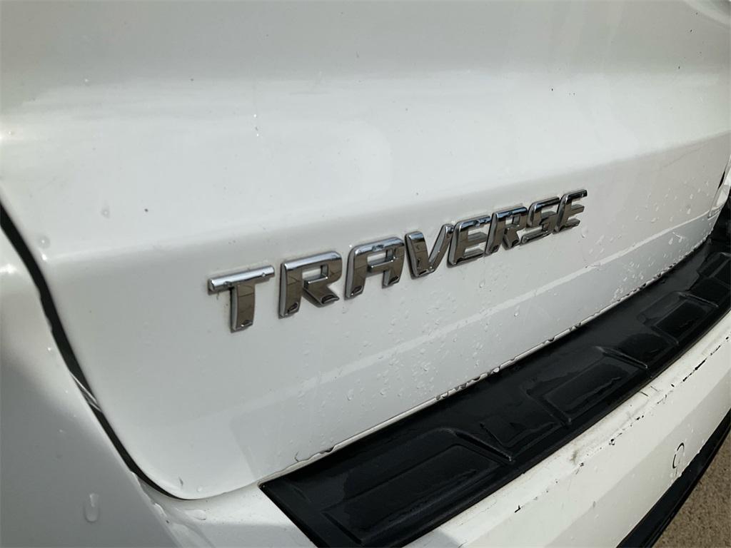 used 2017 Chevrolet Traverse car, priced at $8,877